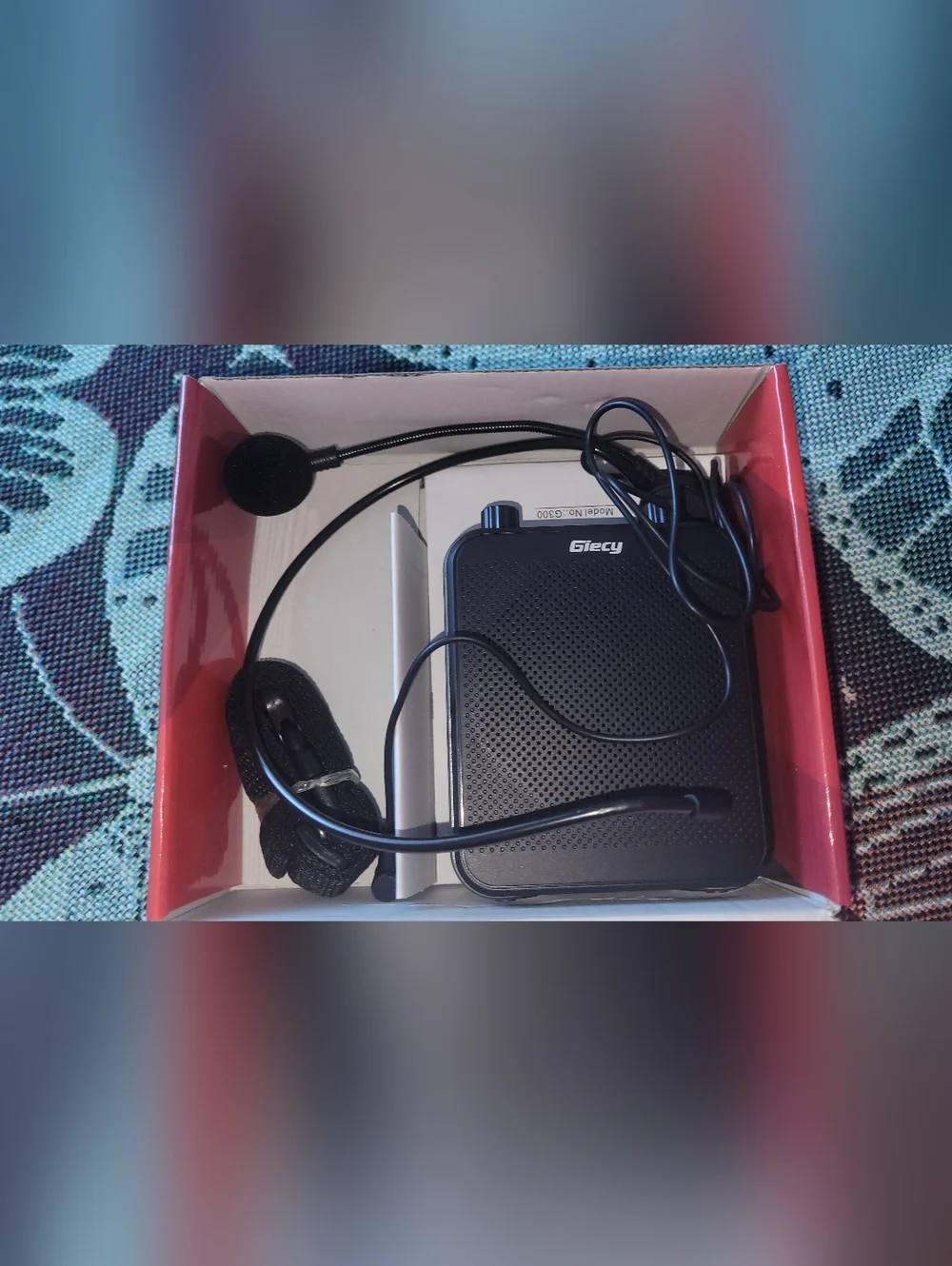 Black Portable Voice Amplifier with Headset Microphone